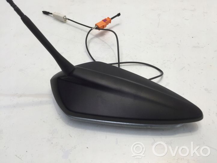 Citroen C4 III e-C4 Antenna GPS 9835734280