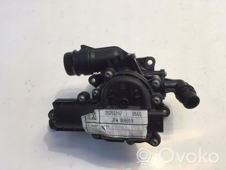 Hyundai Tucson IV NX4 Termostat / Obudowa termostatu 256002M810