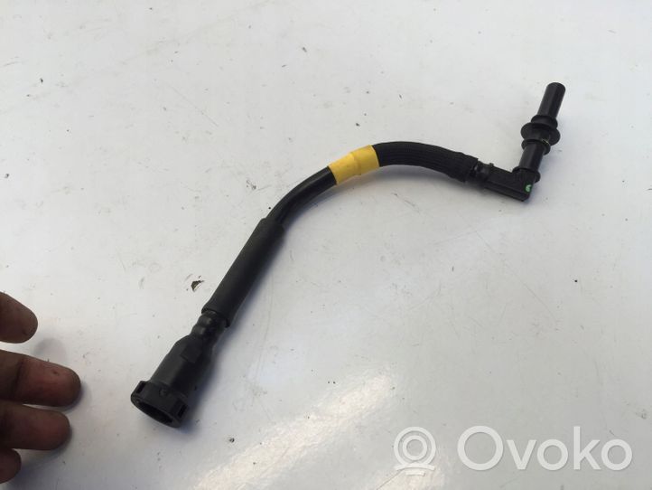 Opel Corsa F Polttoaineputken letku 