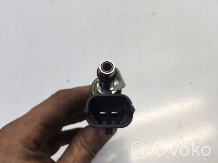 Peugeot 2008 II Injecteur de carburant 9822715980