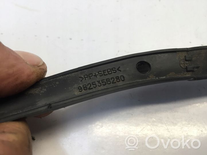 Peugeot 2008 II Rubber seal front door (on door) 9825358280