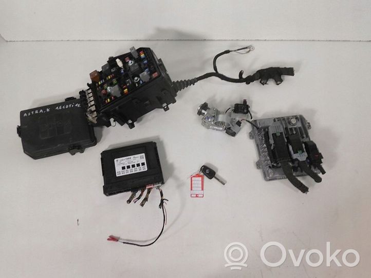 Opel Astra K Engine ECU kit and lock set 55500630