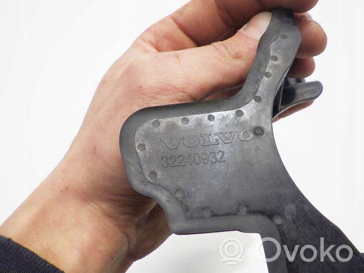 Volvo XC40 Supporto di montaggio scatola del cambio 32240932