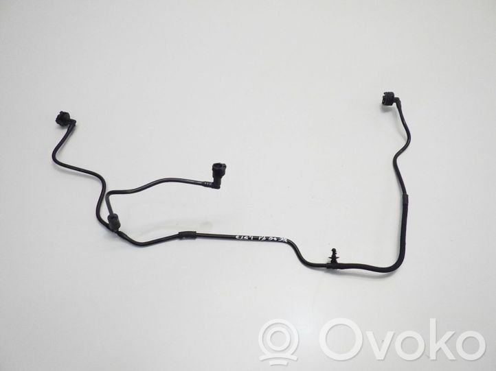 32249640 Volvo XC40 Engine coolant pipe/hose, 81.30 € | RRR
