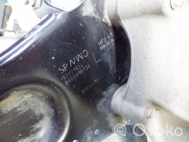 Volvo XC40 Juego de montaje de la suspensión trasera 32246249