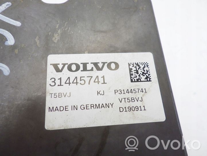 Volvo XC40 Блок ABS 31445741