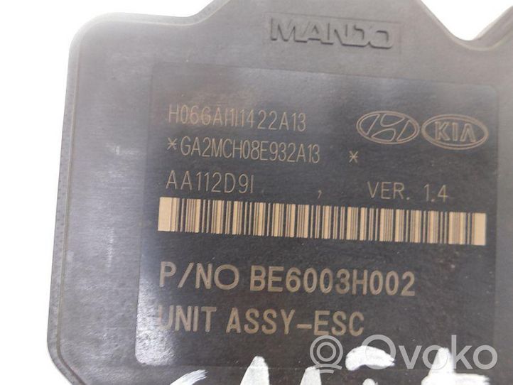 Hyundai Santa Fe Bomba de ABS 589202W980