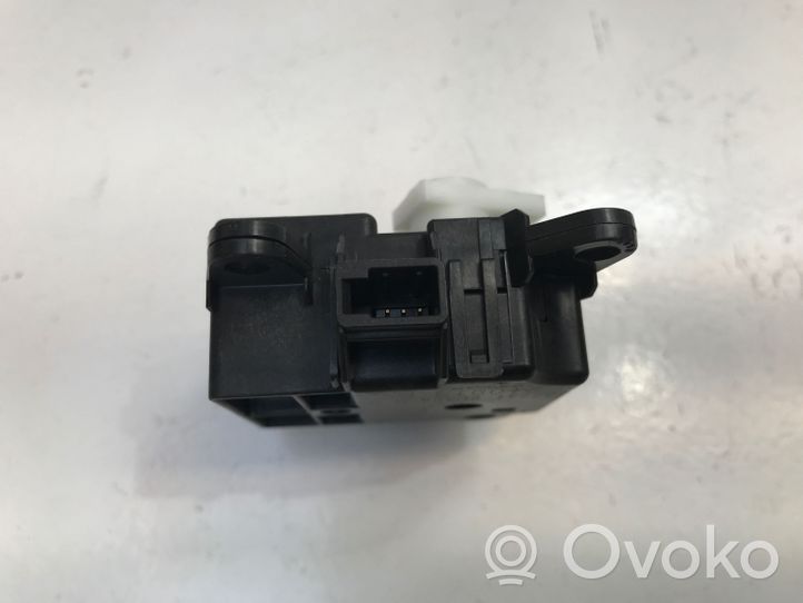 Nissan Qashqai J12 Motorino attuatore aria 277316UA0A