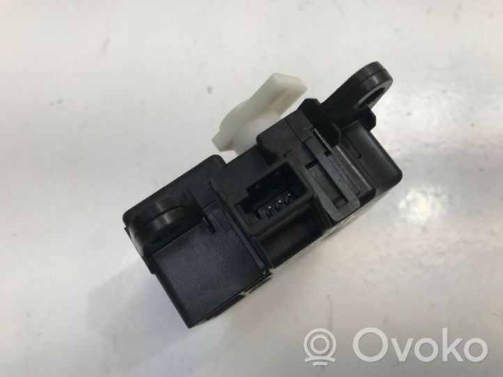 Nissan Qashqai J12 Motorino attuatore ricircolo aria dell’A/C 277326RF1A