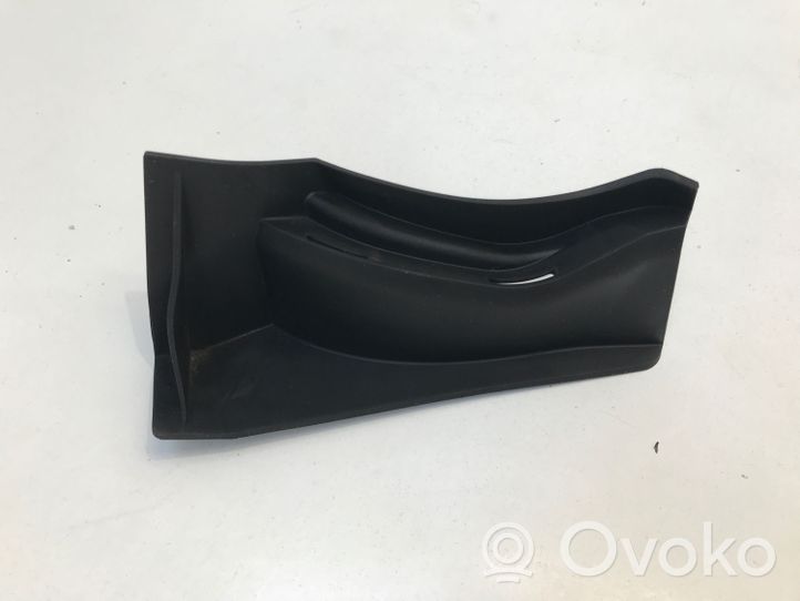 Nissan Qashqai J12 Rivestimento del tergicristallo 7632