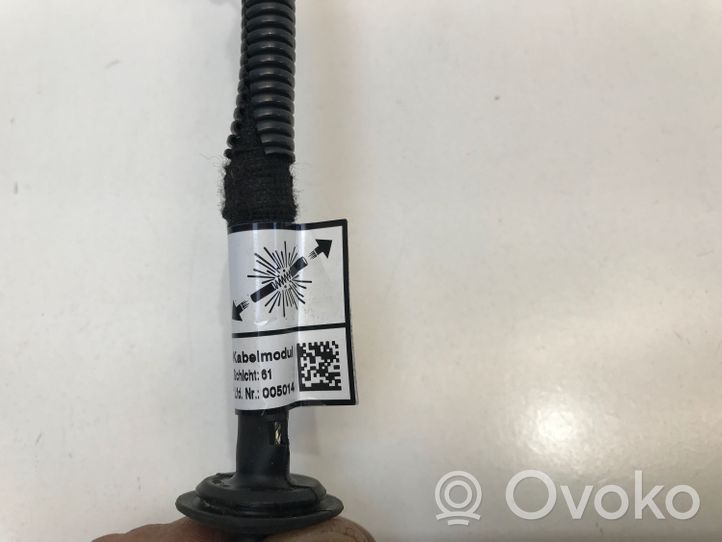 Nissan Qashqai J12 Siłownik elektryczny podnoszenia klapy tylnej / bagażnika 905606UA0A