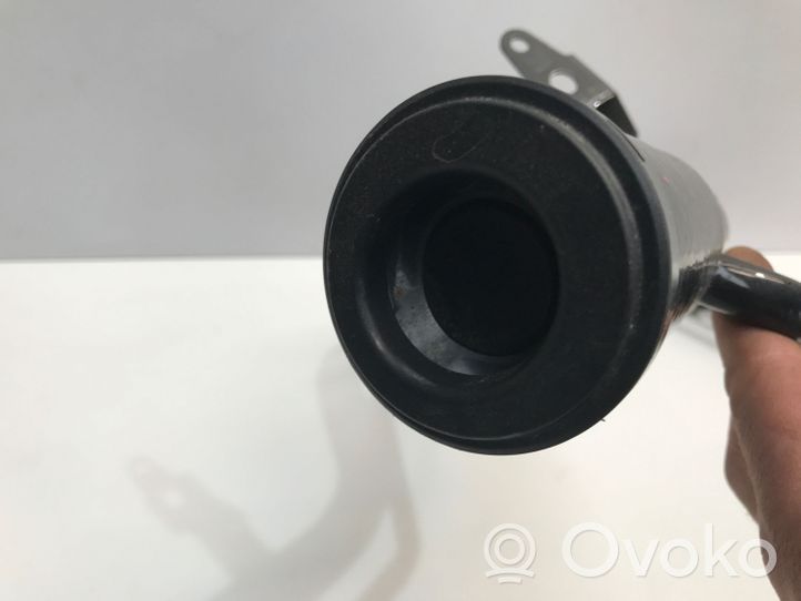 Nissan Qashqai J12 Tubo e bocchettone per riempimento serbatoio del carburante C271021