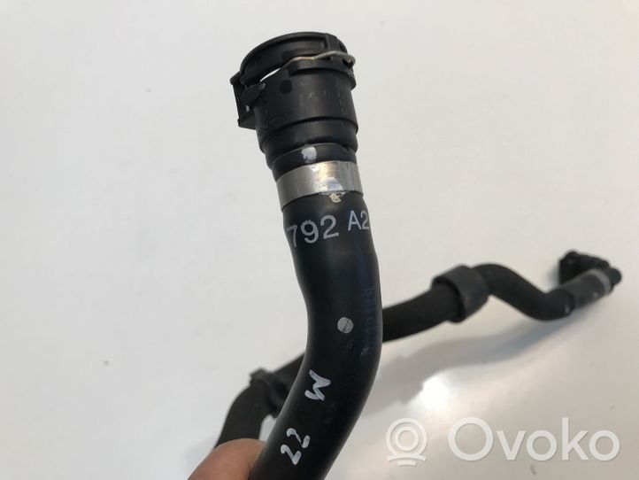 Citroen C4 III e-C4 Tubo flessibile del liquido di raffreddamento del motore X632149