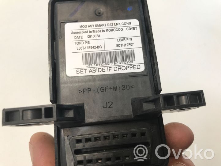 Ford Kuga III Connecteur radio EUR ISO LJ6T14F642BG