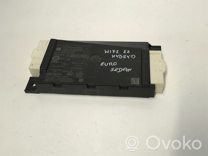 Mercedes-Benz A W177 Keyless go vadības bloks A1679009423