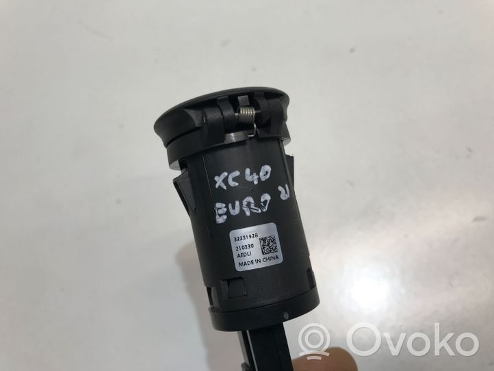 Volvo XC40 Connettore plug in USB 32231928