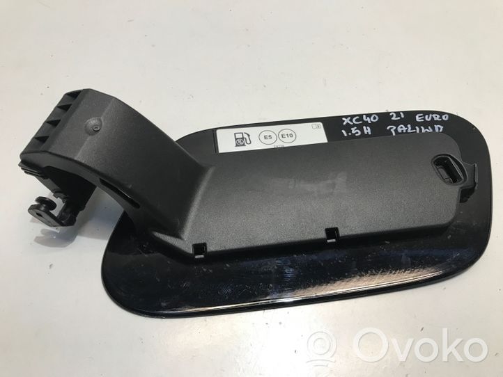 Volvo XC40 Sportello del serbatoio del carburante 32262810