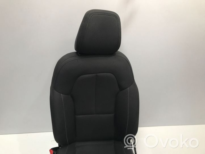 Volvo XC40 Sedile anteriore del conducente 32338528