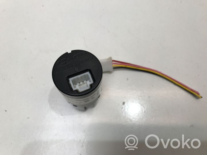 Hyundai i20 (BC3 BI3) Connecteur/prise USB 96125Q0500