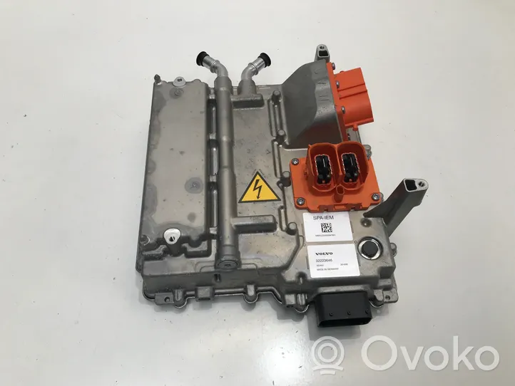 Volvo V60 Jännitteenmuunnin/vaihtosuuntaaja 32223646