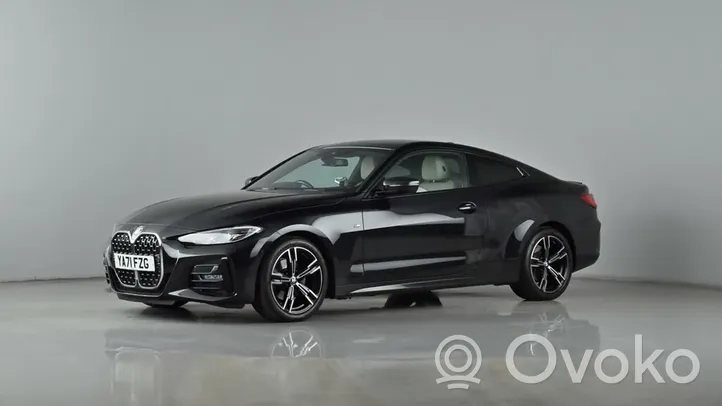 BMW 4 G22 G23 G24 G26 Kojų erdvės šonine apdaila 8077315