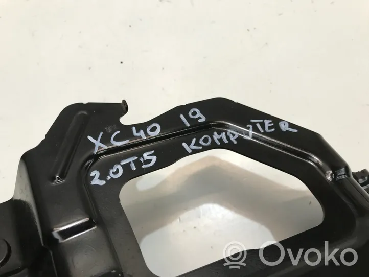 Volvo XC40 Sonstiges Einzelteil Motorraum 32213431