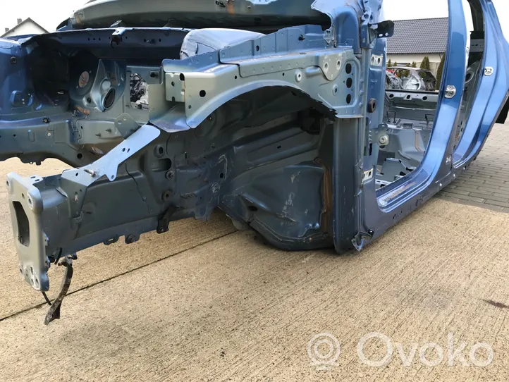 Volvo XC40 Pannello laterale anteriore 