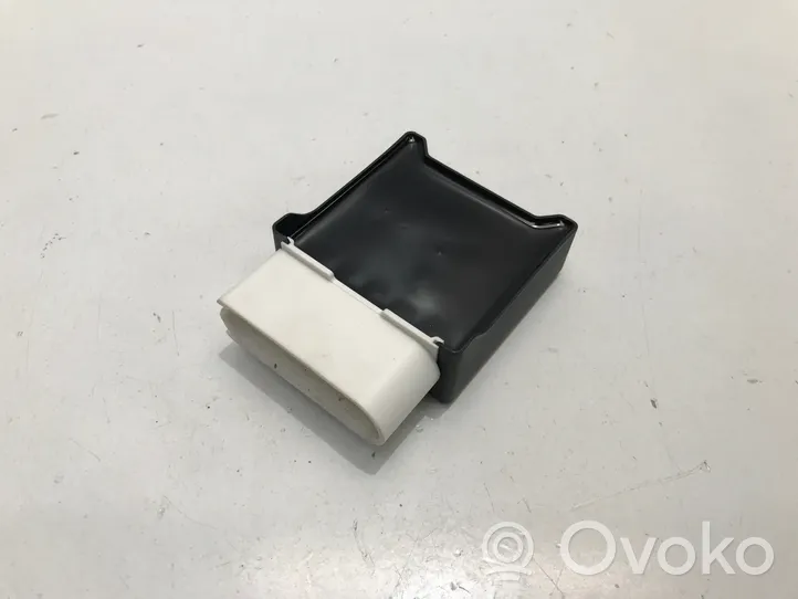 Volvo XC40 Fuel pump relay 32203752