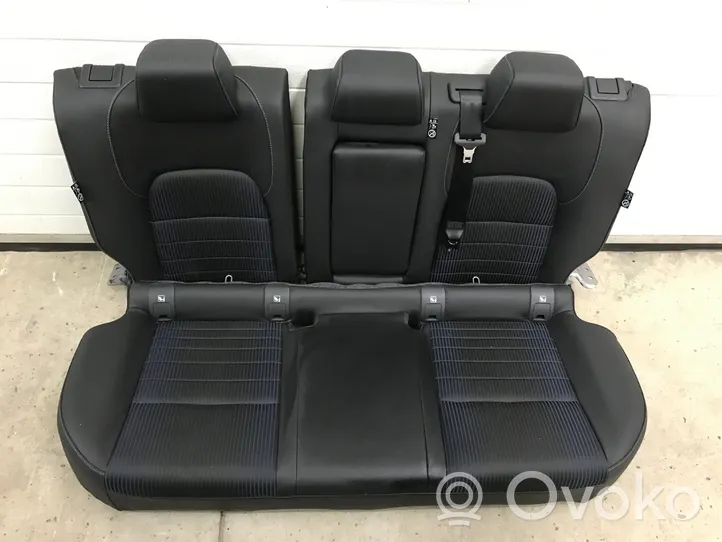 Nissan Qashqai J12 Set sedili 