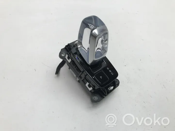 Volvo XC40 Gear selector/shifter (interior) 32335160