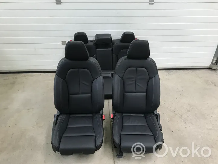 Volvo XC40 Set sedili 