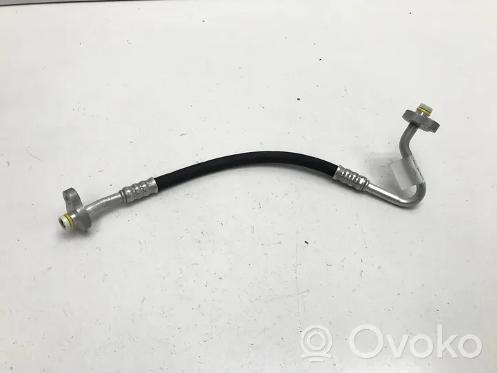 Volvo XC40 Air conditioning (A/C) pipe/hose 32226205