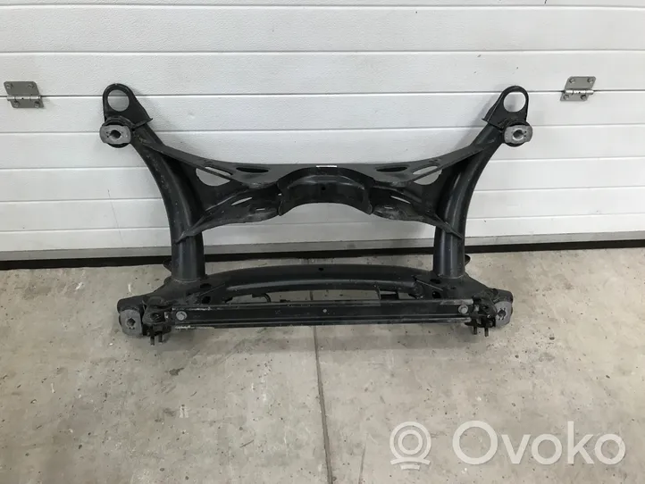 Volvo XC40 Sottotelaio posteriore 32246360