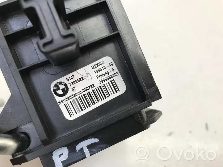 BMW iX3 G08 Support de fixation de coffre/hayon 7396582