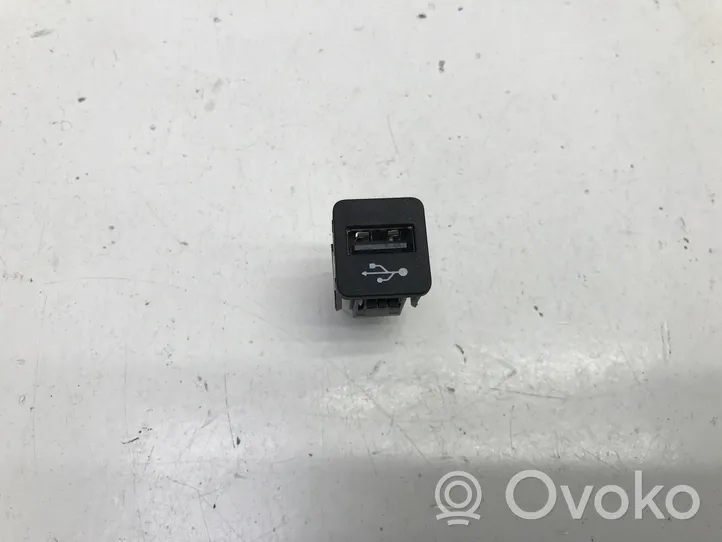 BMW iX3 G08 USB-pistokeliitin 9229294