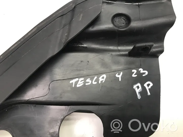 Tesla Model Y Priekinių durų stiklo bėgelis 150006700B