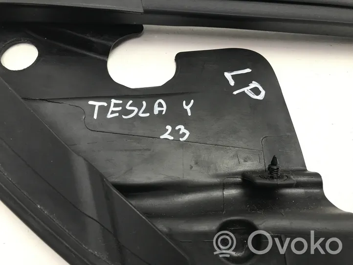 Tesla Model Y Etuoven tuulilasin kisko 150006600B