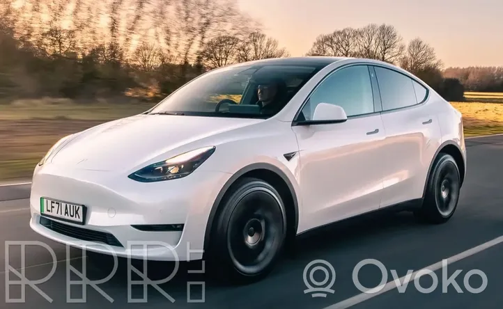 Tesla Model Y Takaoven tuulilasin kisko 149572100D