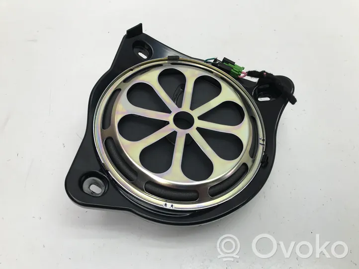 Mercedes-Benz EQC Subwoofer-bassokaiutin A2058201600