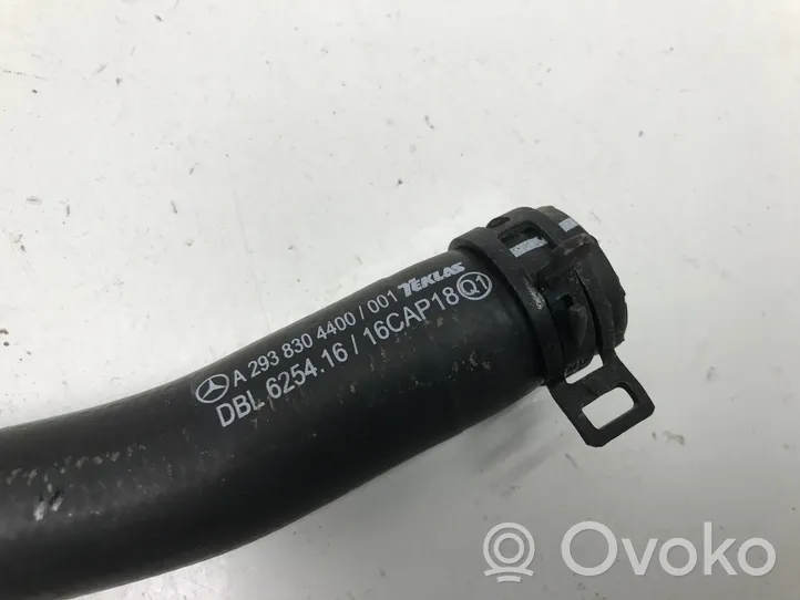 Mercedes-Benz EQC Tubo flessibile del liquido di raffreddamento del motore A2938304400