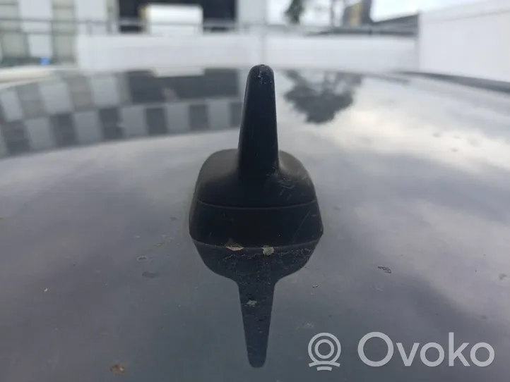 Audi A6 S6 C6 4F Antena radiowa 