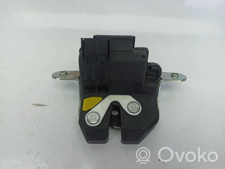 Fiat Panda III Takaluukun lukon salvan moottori 51876008