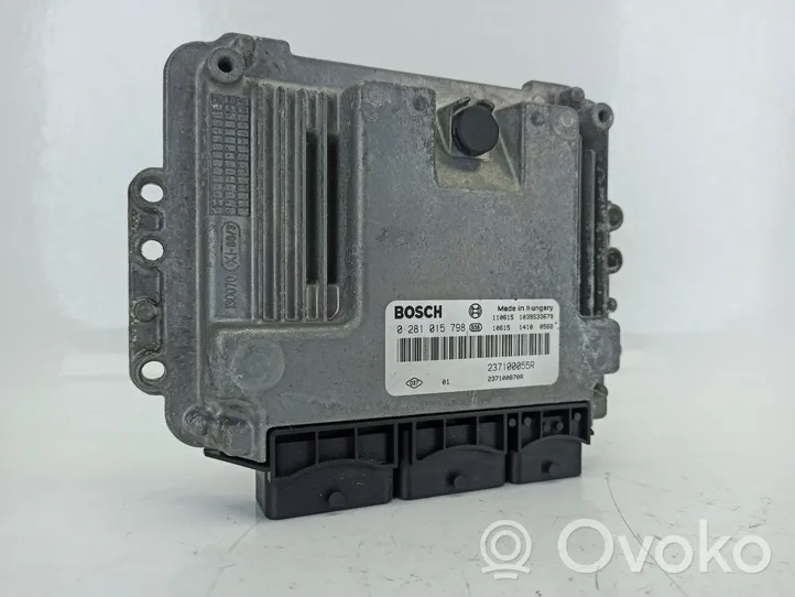 Renault Megane III Calculateur moteur ECU 237100055R