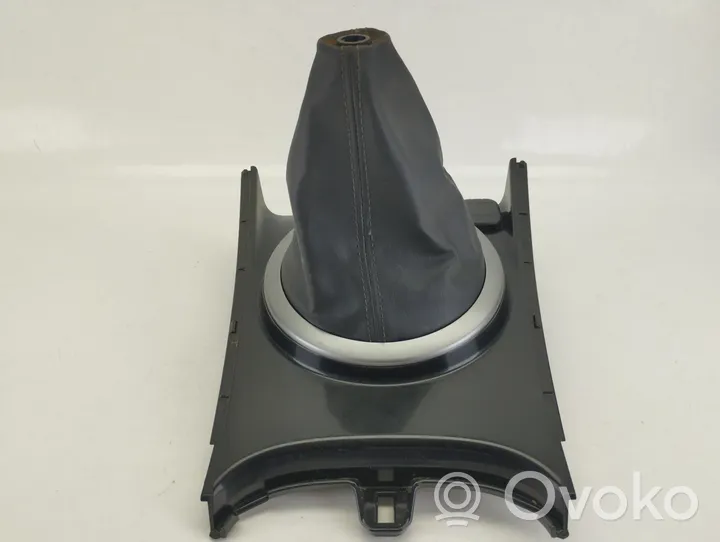 Mazda CX-7 Roktura dekoratīvā apdare – āda/audums EH6464341