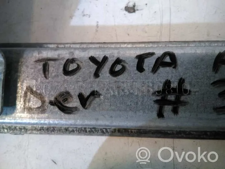 Toyota Aygo AB10 Elektriskais loga pacelšanas mehānisms bez motoriņa 18670RHARM69810