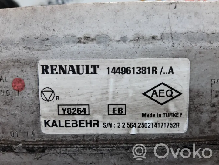 Renault Captur Chłodnica powietrza doładowującego / Intercooler 144961381R