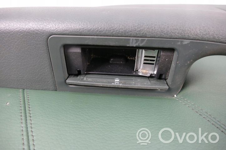 Audi A6 Allroad C5 Apmušimas galinių durų (obšifke) 4b0863982