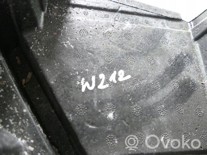 Mercedes-Benz E W212 Įrankių komplektas A2128991114