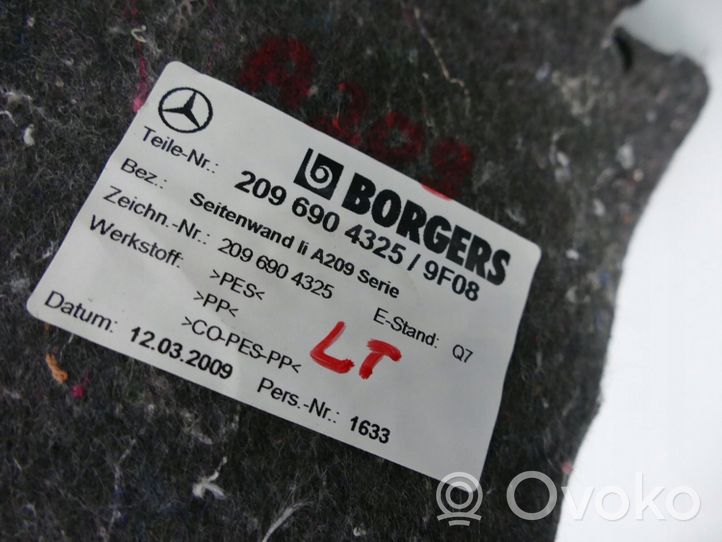 Mercedes-Benz CLK A209 C209 Wykładzina podłogowa bagażnika A2096942425