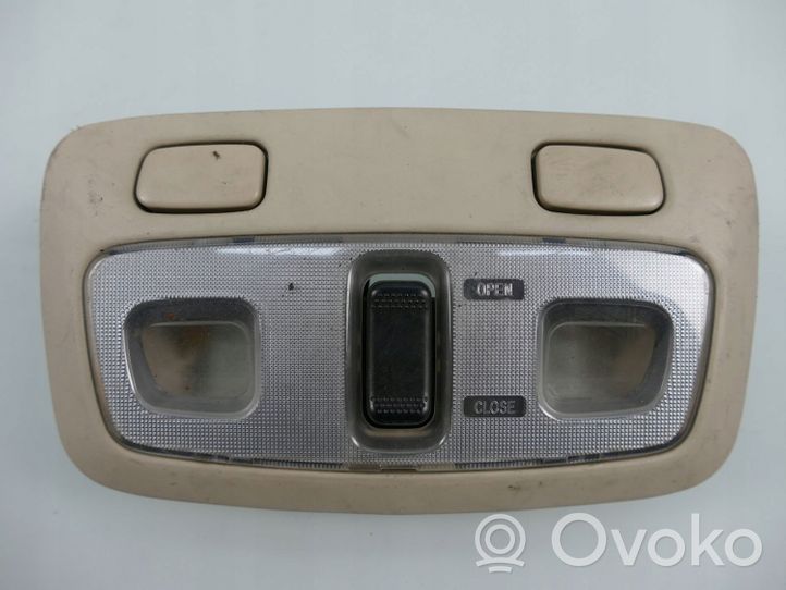 Subaru Outback Front seat light 